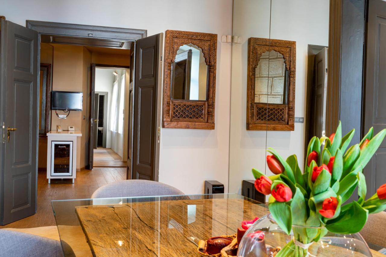 Mostecka Apartment Prag Exterior foto