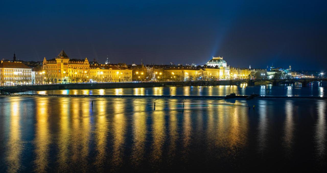 Mostecka Apartment Prag Exterior foto